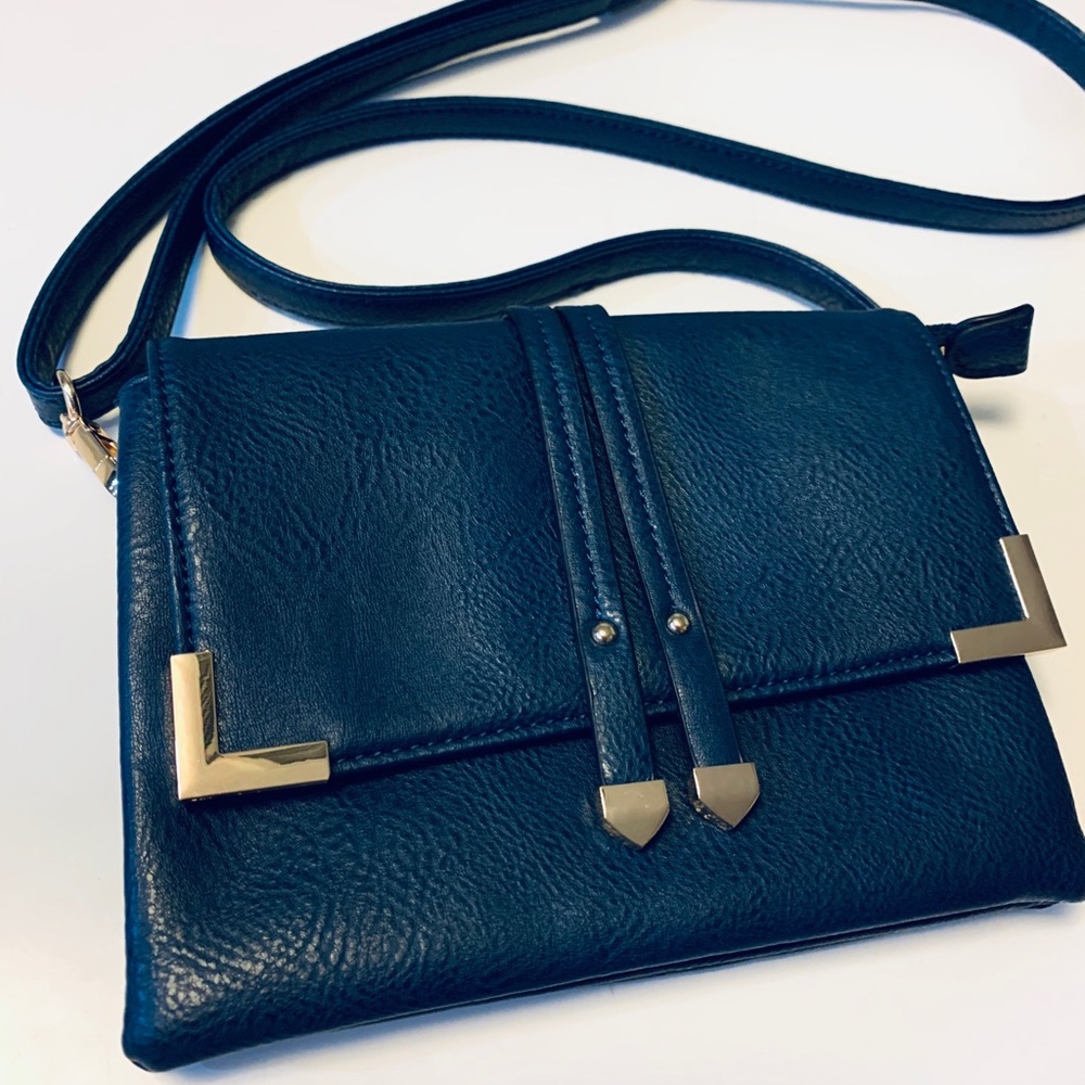 Lovely Navy Blue Purse 😍